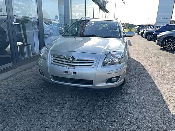 Toyota Avensis 2006 photo 2