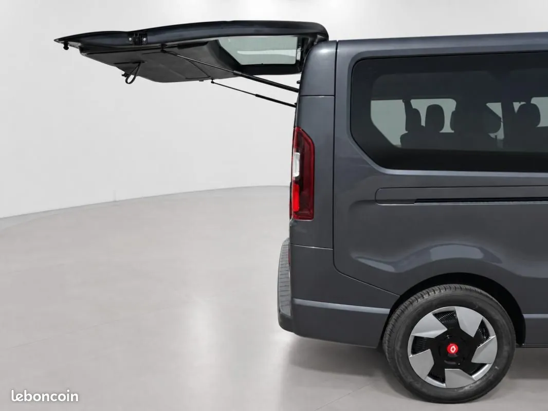 Renault Trafic 2026 photo 3