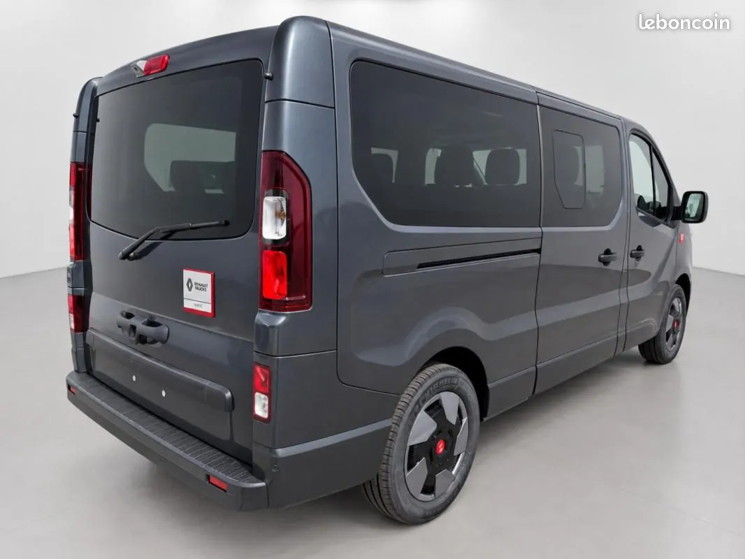 Renault Trafic 2026 photo 2
