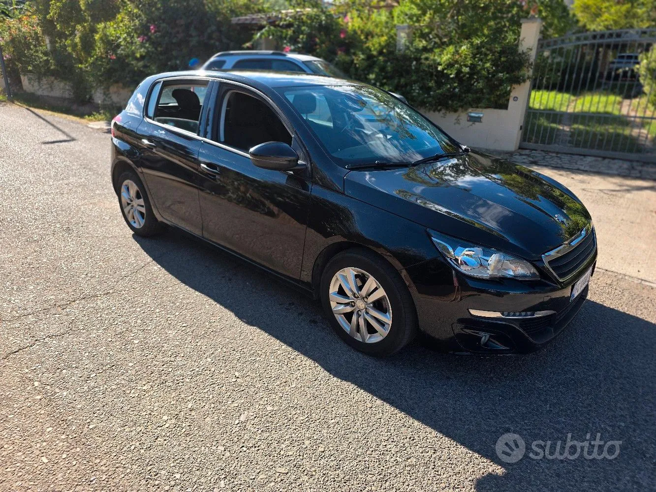 Peugeot 308 2015 photo 2