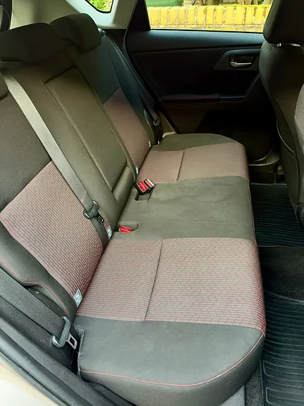 Toyota Auris 2014 photo 4