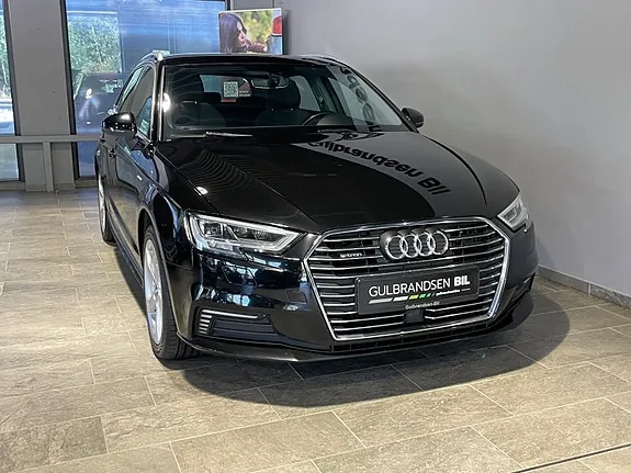 Audi A3 2018 photo 2