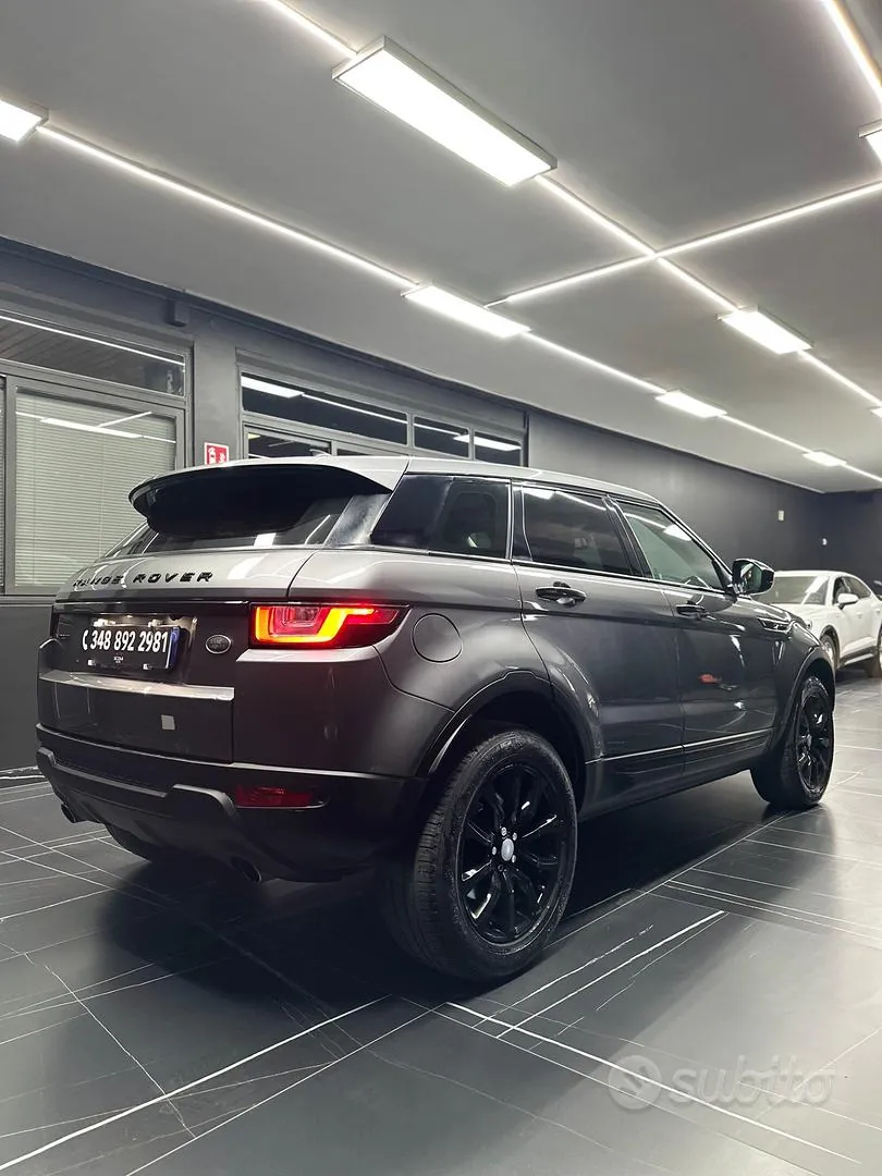 Land Rover Range Rover Evoque 2018 photo 3
