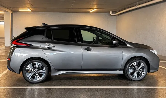 Nissan Leaf 2021 photo 3
