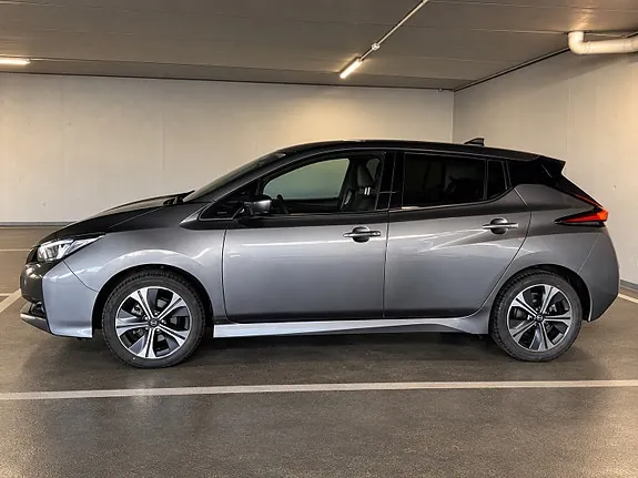 Nissan Leaf 2021 photo 2