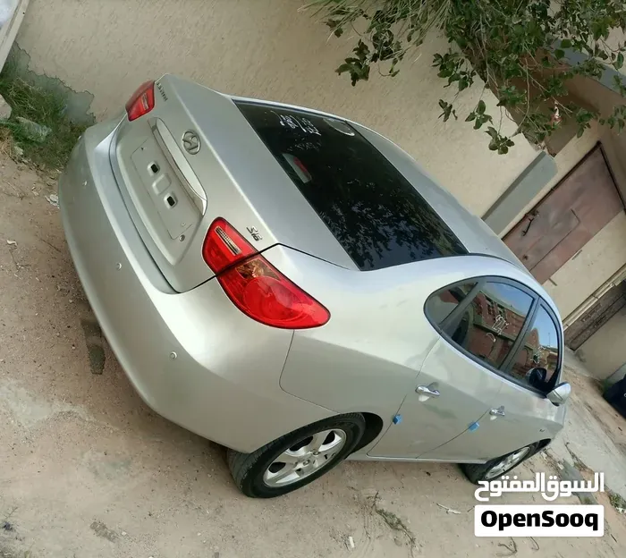 Hyundai Avante 2010 photo 3
