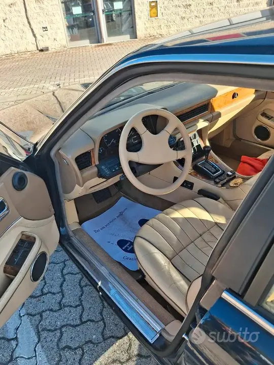 Jaguar Xjr 1992 photo 3