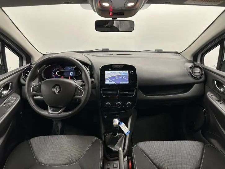 Renault Clio Estate 2020 photo 2