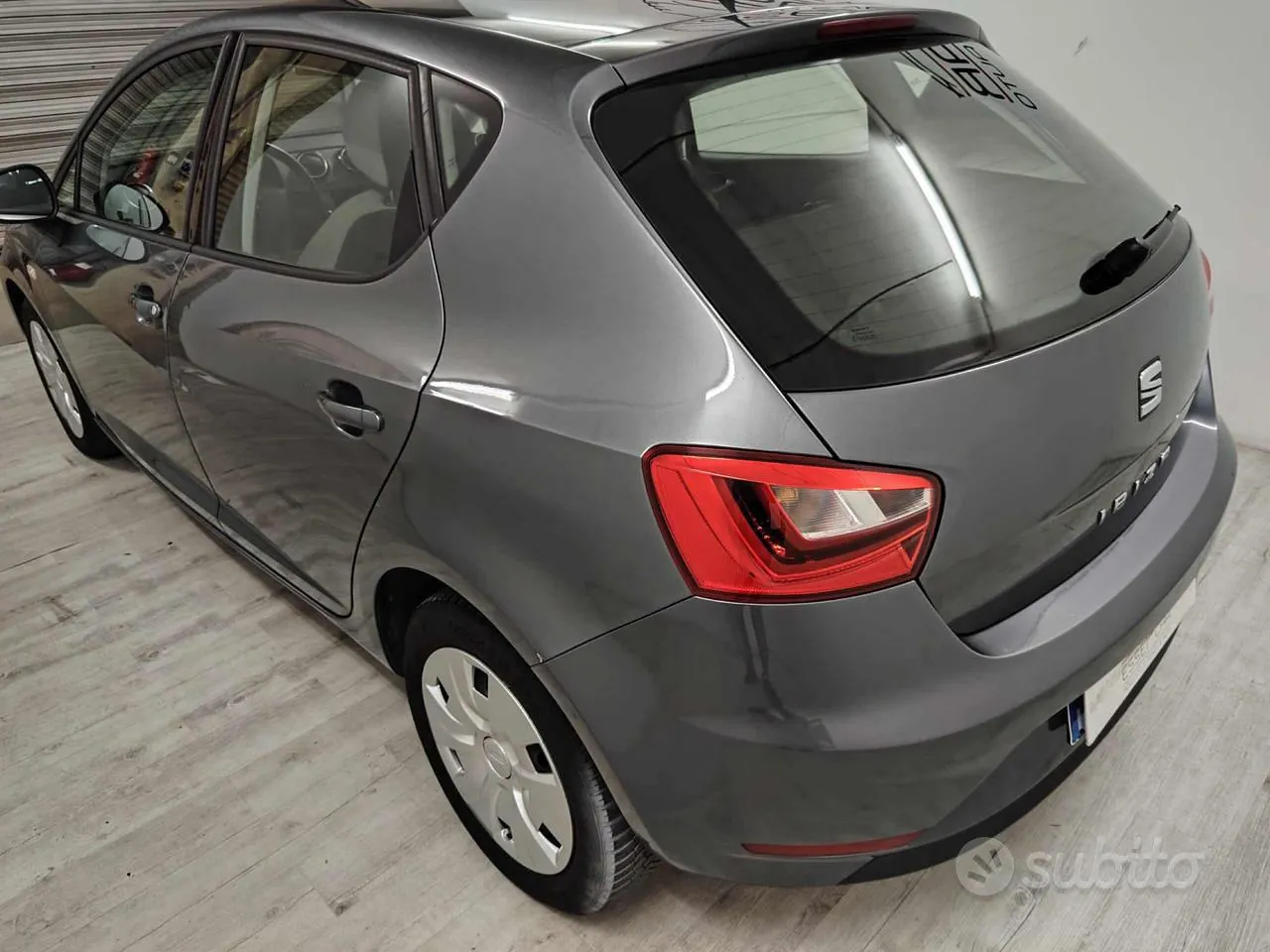 Seat Ibiza 2017 photo 3