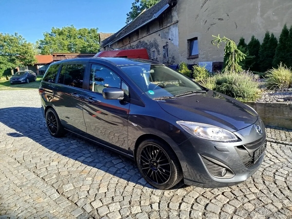 Mazda 5 2010 photo 3