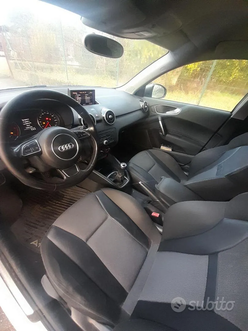 Audi A1 2012 photo 3