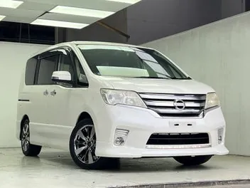 Nissan Serena 2012 photo 4