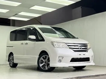 Nissan Serena 2012 photo 2