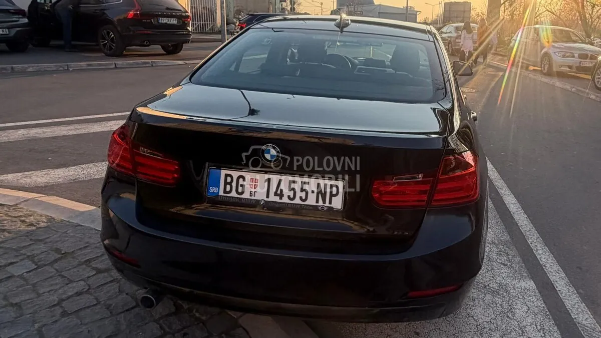 BMW 318 2014 photo 5