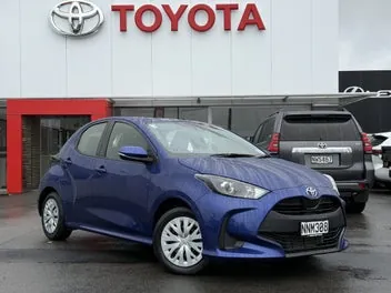 Toyota Yaris 2021 photo 2
