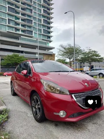 Peugeot 208