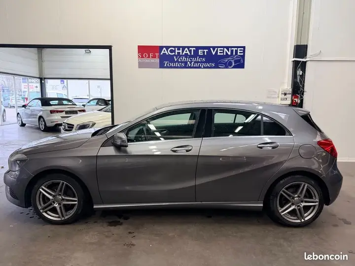 Mercedes-Benz A-Class 2015 photo 4