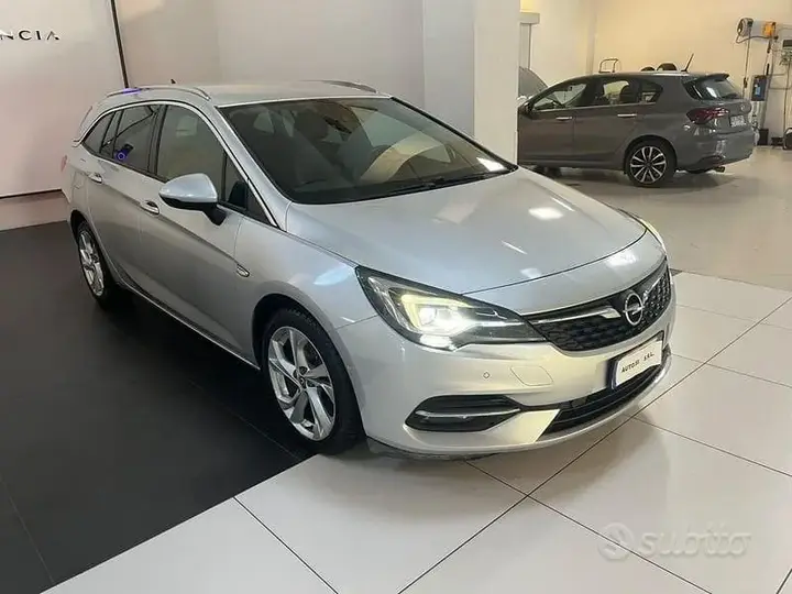 Opel Astra 2019 photo 3