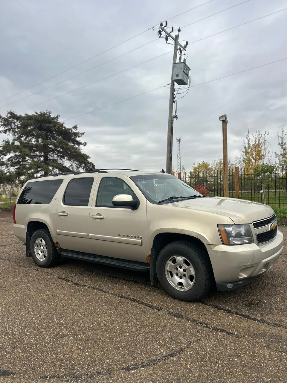 Chevrolet Suburban 2008 photo 3