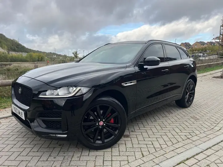 Jaguar F-Pace