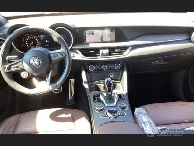 Alfa Romeo Stelvio 2023 photo 4