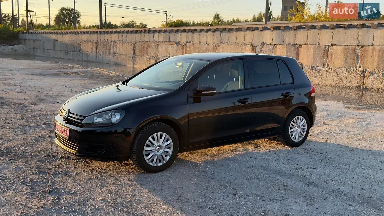 Volkswagen Golf 2010 photo 5