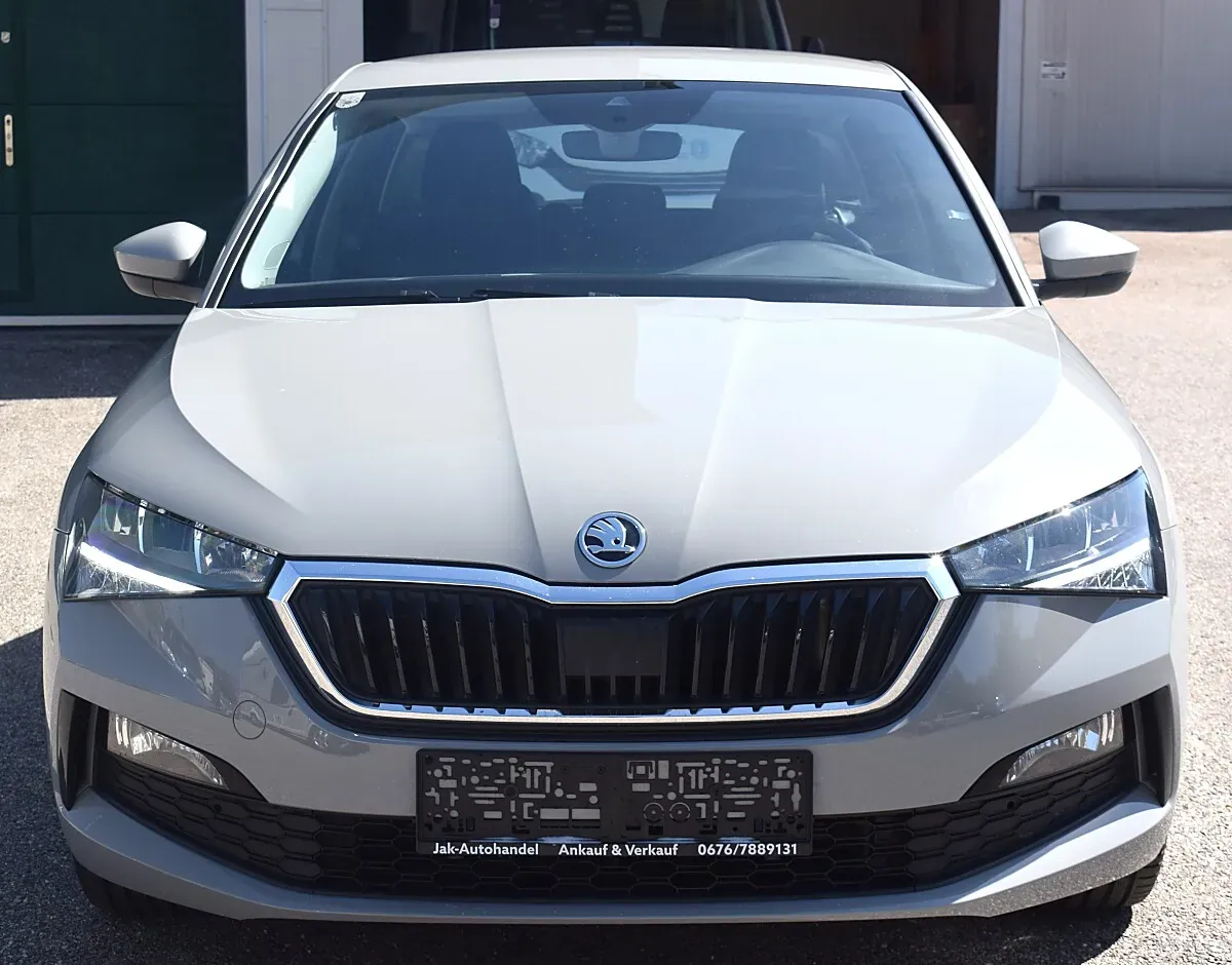 Skoda Scala 2022 photo 2