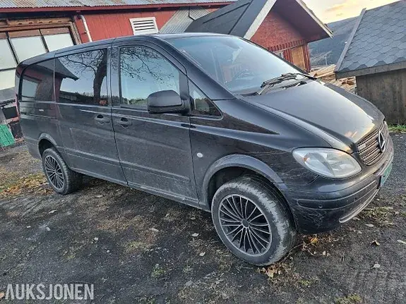 Mercedes-Benz Vito 115 2010 photo 3