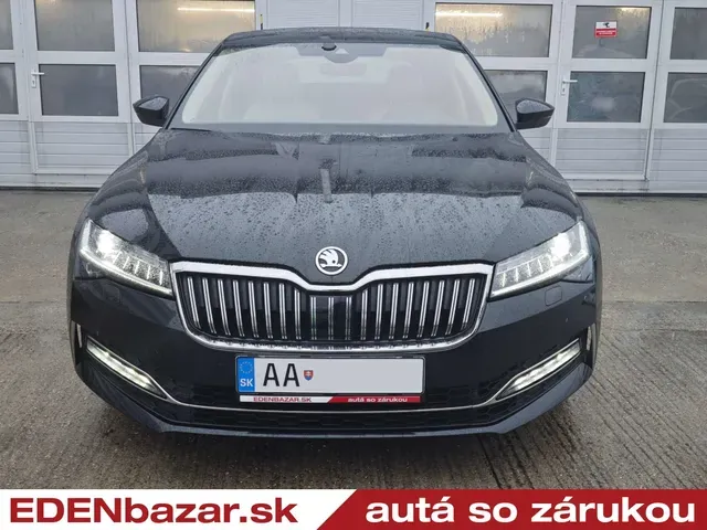 Skoda Superb 2023 photo 3