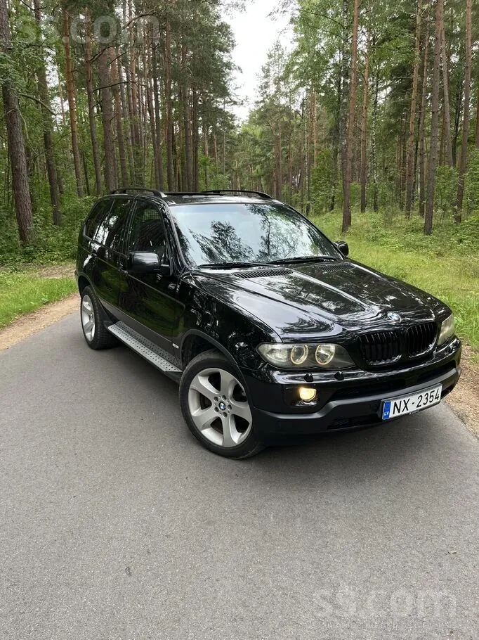 BMW X5 2004 photo 2