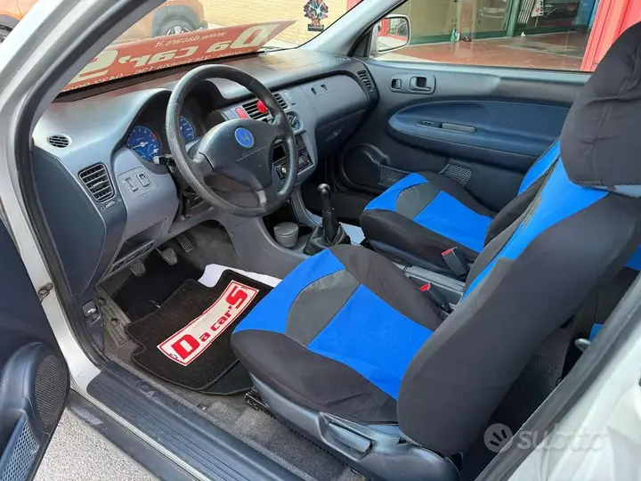 Honda Hr-V 2000 photo 2