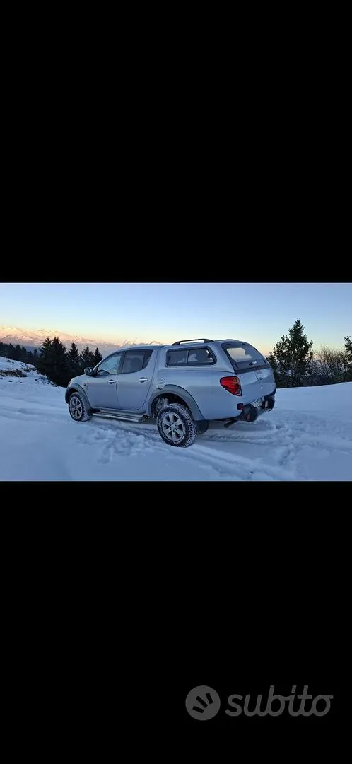 Mitsubishi L200 2006 photo 2