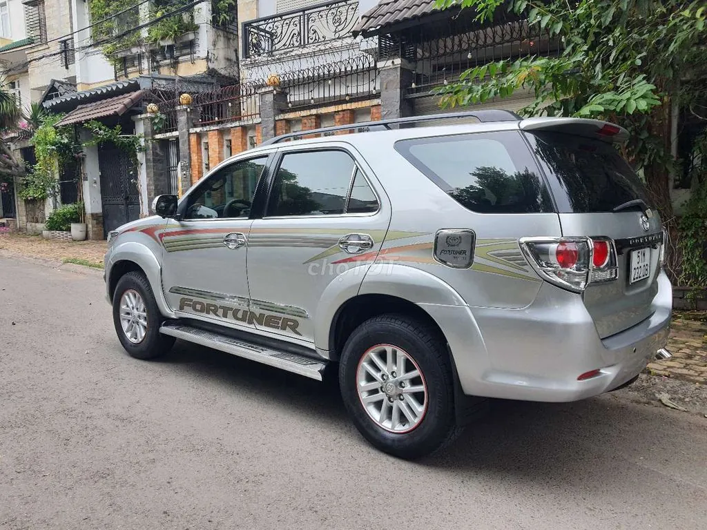 Toyota Fortuner 2014 photo 3