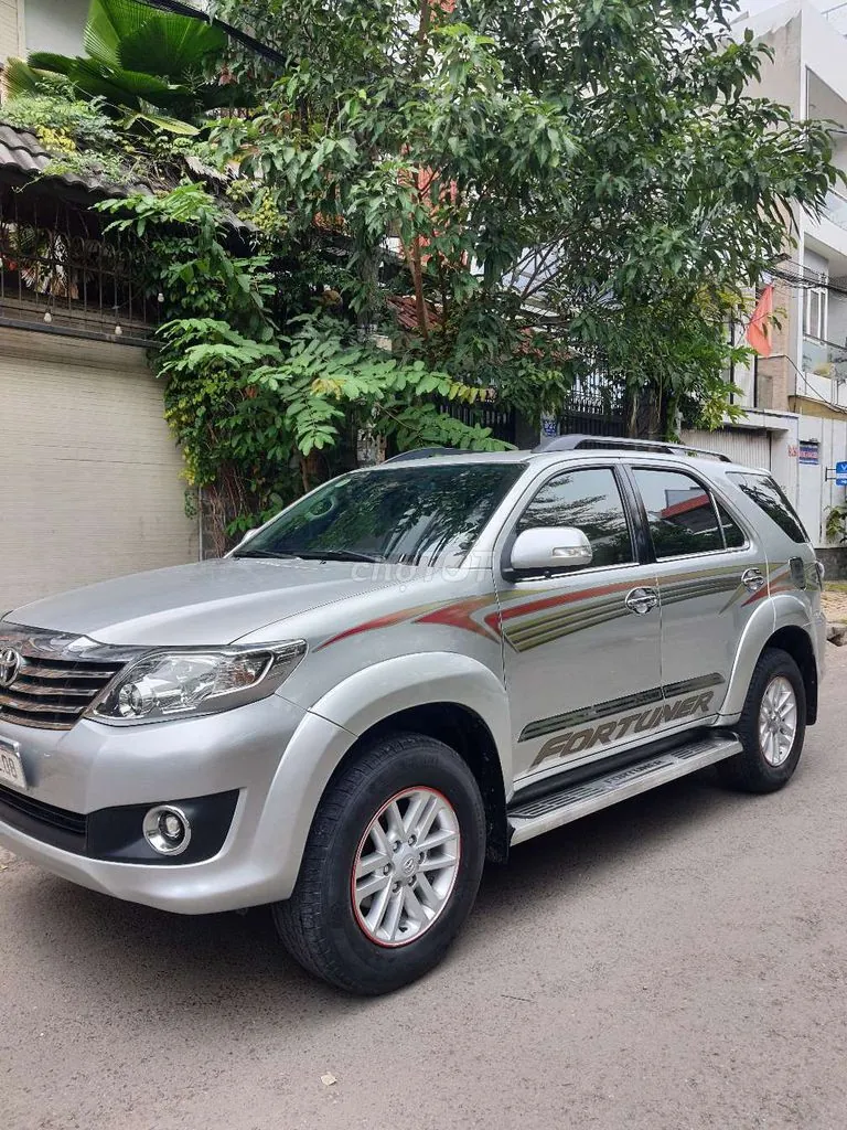 Toyota Fortuner 2014 photo 4