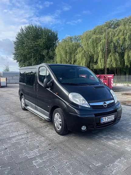 Opel Vivaro 2006 photo 2