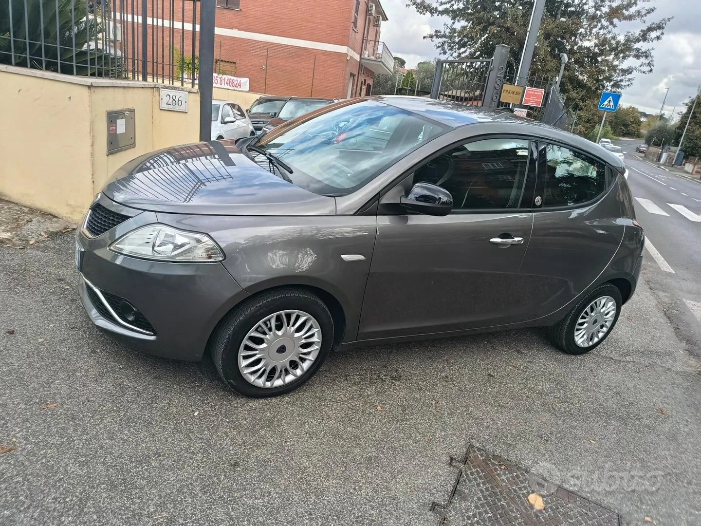 Lancia Ypsilon