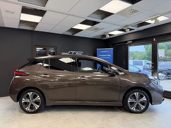 Nissan Leaf 2021 photo 4