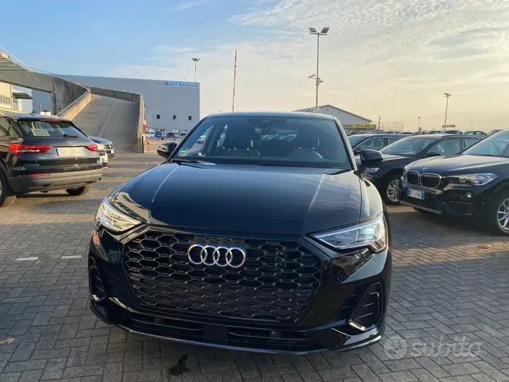 Audi Q3 2025 photo 4