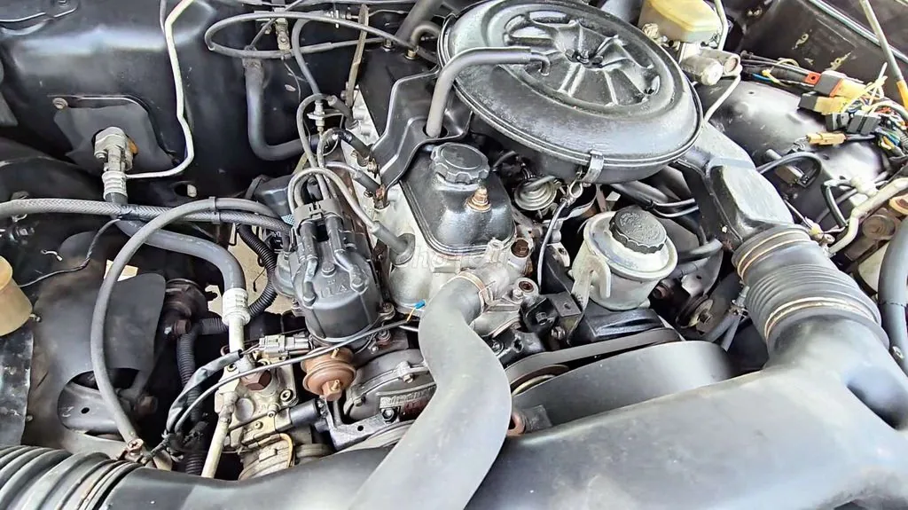 Toyota Crown 1995 photo 4
