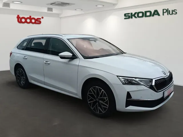 Skoda Octavia Combi 2026 photo 2