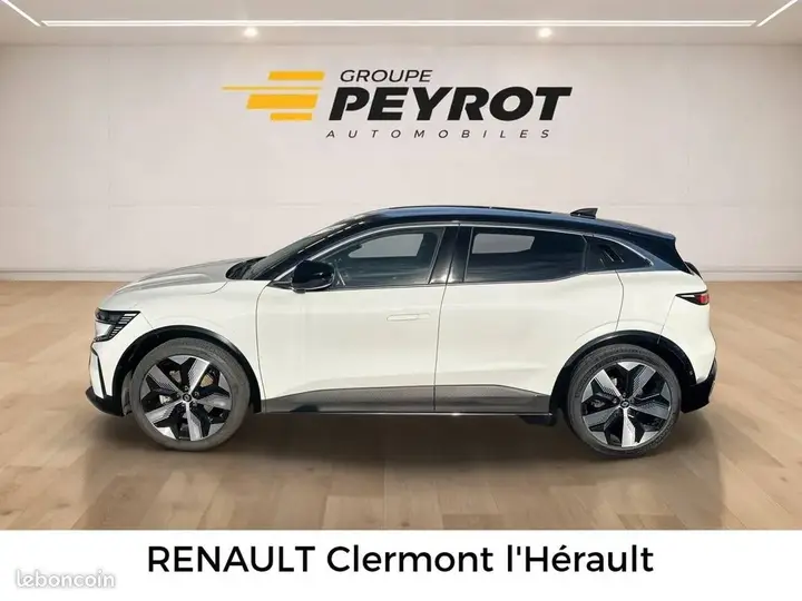 Renault Megane 2023 photo 3