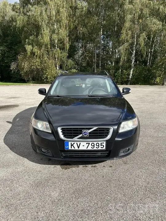 Volvo V50 2008 photo 2