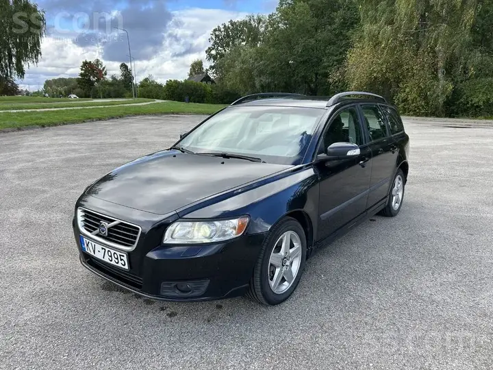 Volvo V50
