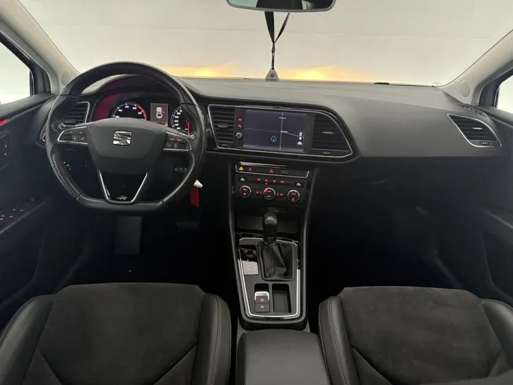 Seat Leon 2017 photo 2