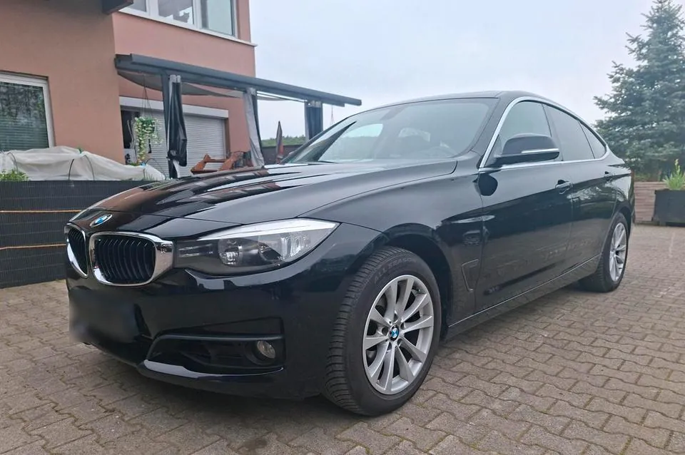 BMW 320I