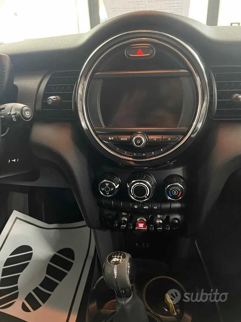 Mini 1.5 Cooper Boost 2017 photo 5