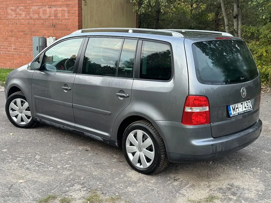 Volkswagen Touran 2005 photo 4