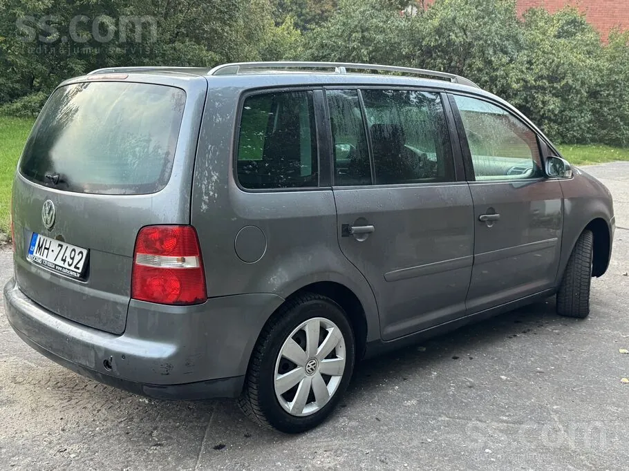 Volkswagen Touran 2005 photo 5