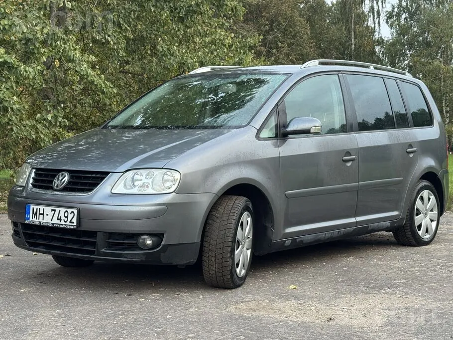 Volkswagen Touran 2005 photo 2