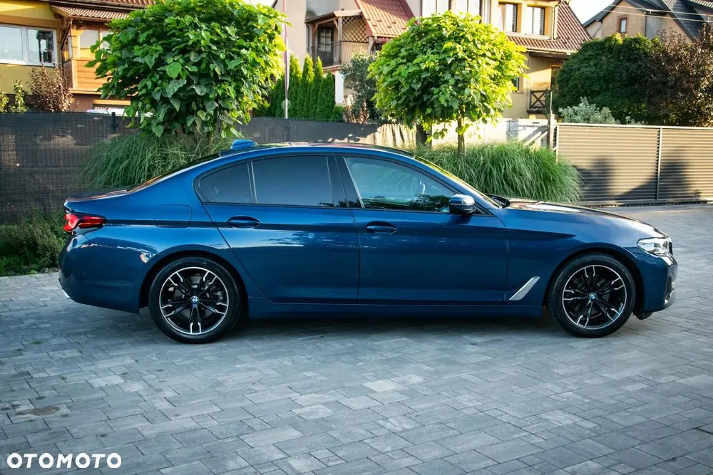 BMW Seria 5 2021 photo 5